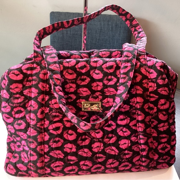 Betsey Johnson Pink and Black Lip Print Travel duffel
Bag. - Picture 1 of 6